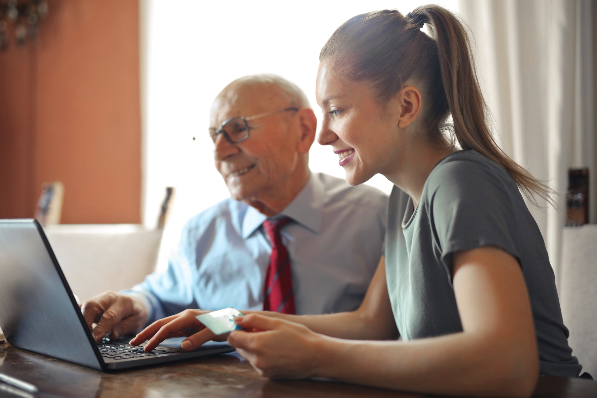 How to teach your parents to use tech
