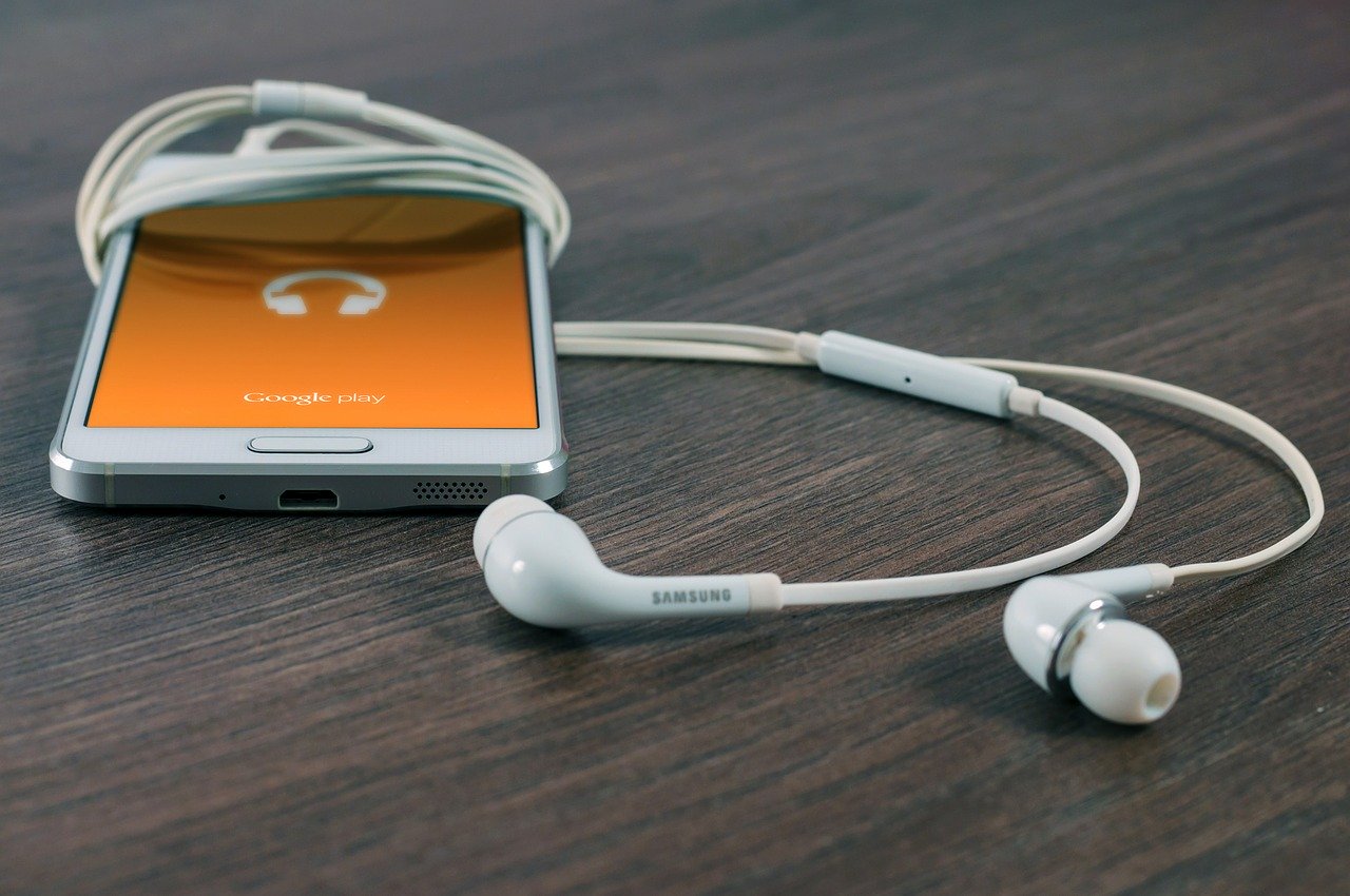 The best Android accessories for seniors