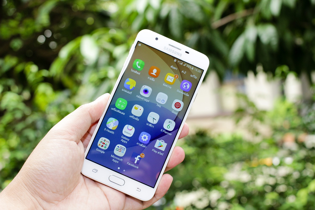 Setting up an Android cell phone for a senior